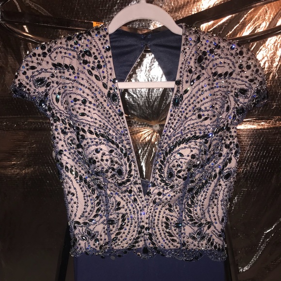 Sherri Hill Gown Size 6 - Picture 9 of 12